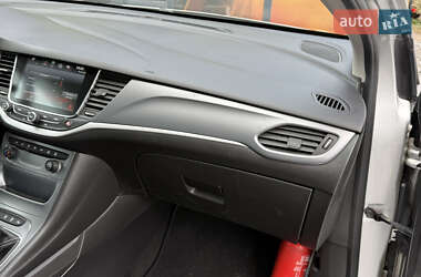 Универсал Opel Astra 2017 в 