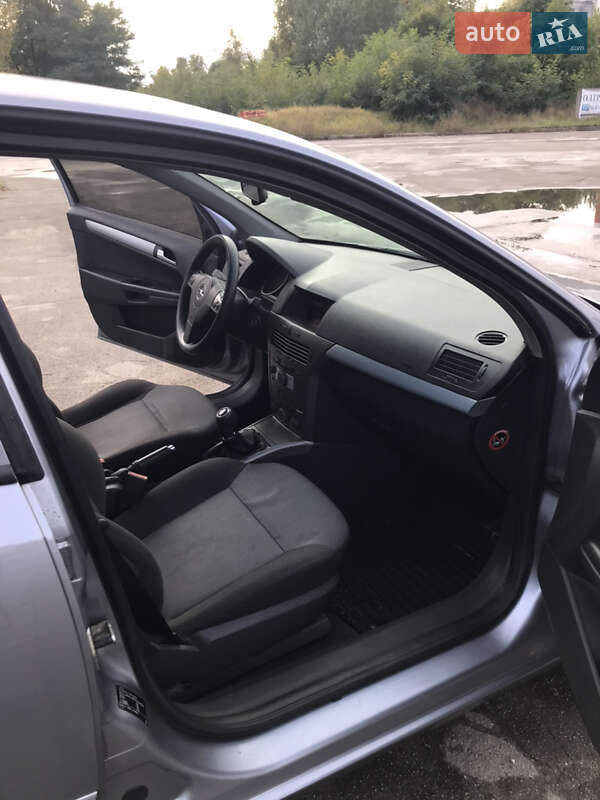 Хетчбек Opel Astra 2004 в Києві фото 16 Хетчбек Opel Astra 2004 в Києві