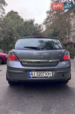 Хэтчбек Opel Astra 2007 в 