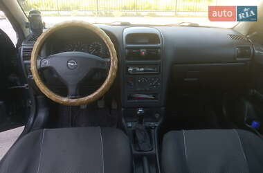 Седан Opel Astra 2000 в 
