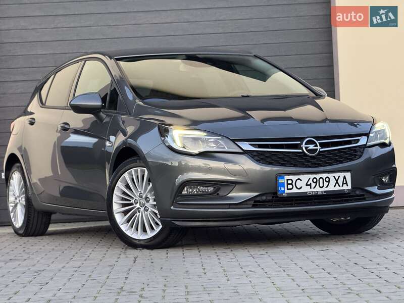 Хетчбек Opel Astra 2018 в Стрию