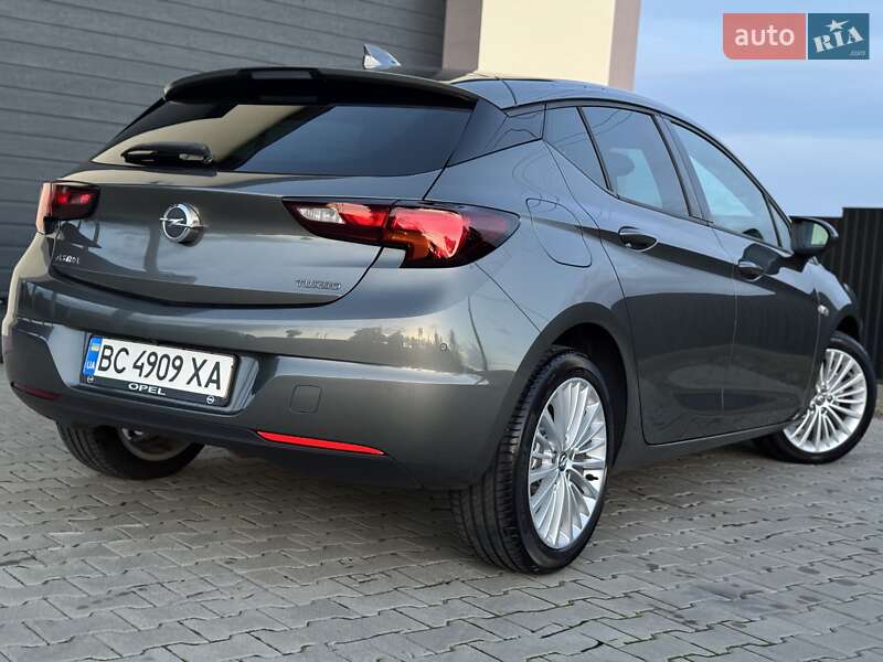 Хетчбек Opel Astra 2018 в Стрию