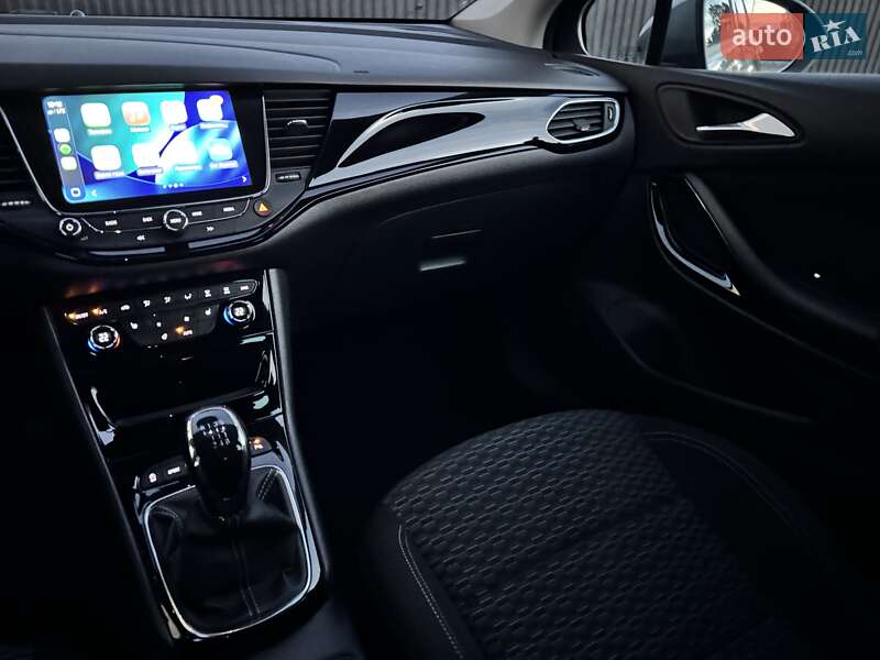 Хетчбек Opel Astra 2018 в Стрию