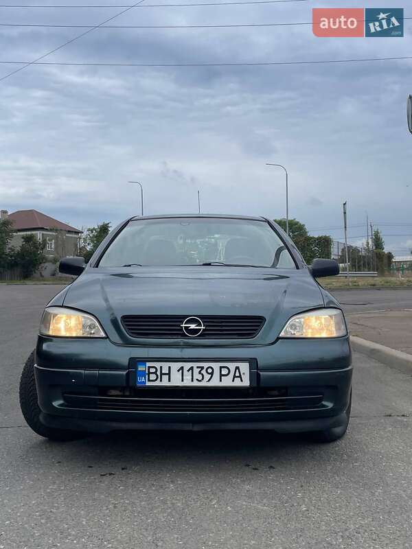 Opel Astra 2004