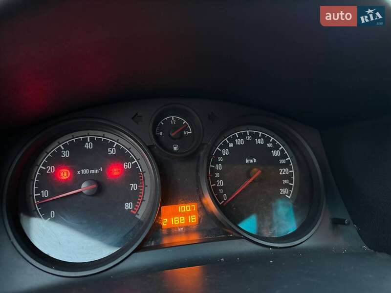 Универсал Opel Astra 2013 в Тульчине