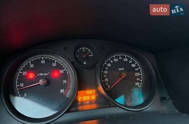 Универсал Opel Astra 2013 в 
