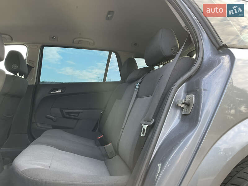 Универсал Opel Astra 2008 в Луцке фото 19 Универсал Opel Astra 2008 в Луцке