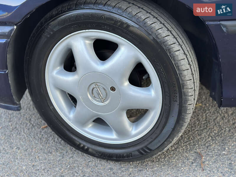 Кабриолет Opel Astra 1998 в Днепре