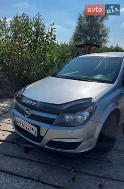 Универсал Opel Astra 2005 в Люботине