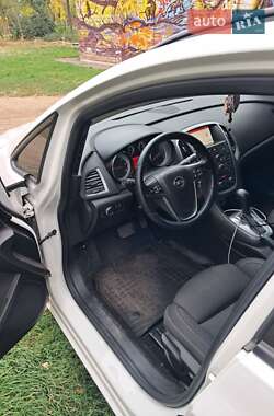 Универсал Opel Astra 2015 в 