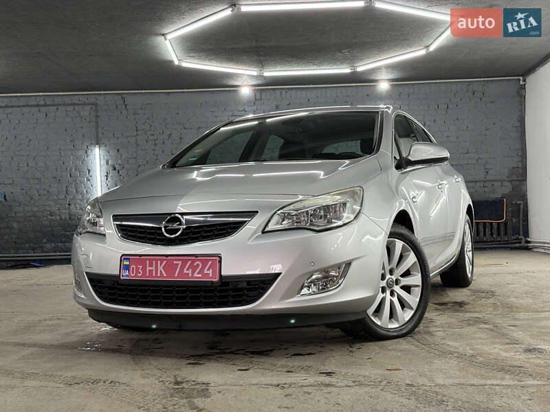 Opel Astra 2010