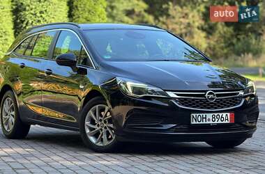 Универсал Opel Astra 2019 в Дрогобыче