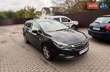 Универсал Opel Astra 2017 в 