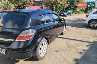 Хэтчбек Opel Astra 2008 в 