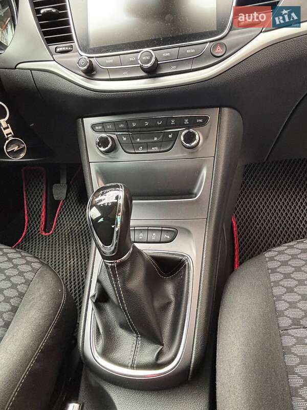 Универсал Opel Astra 2017 в Крюковщине