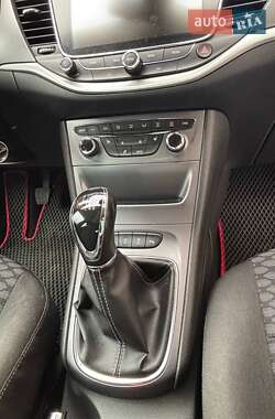 Универсал Opel Astra 2017 в 
