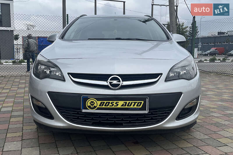 Універсал Opel Astra 2013 в Стрию
