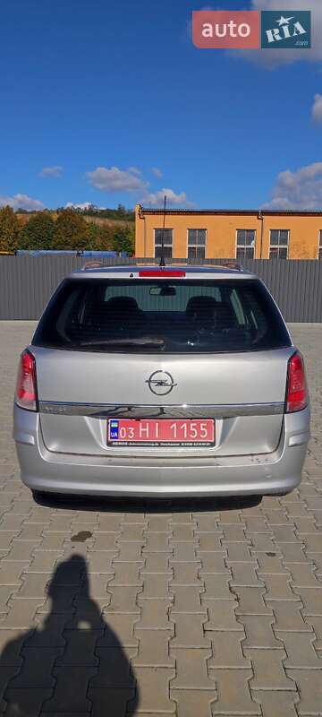 Универсал Opel Astra 2005 в Нововолынске фото 3 Универсал Opel Astra 2005 в Нововолынске