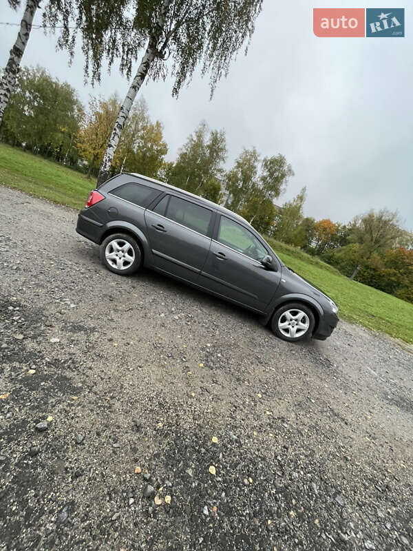 Универсал Opel Astra 2010 в Красилове фото 5 Универсал Opel Astra 2010 в Красилове