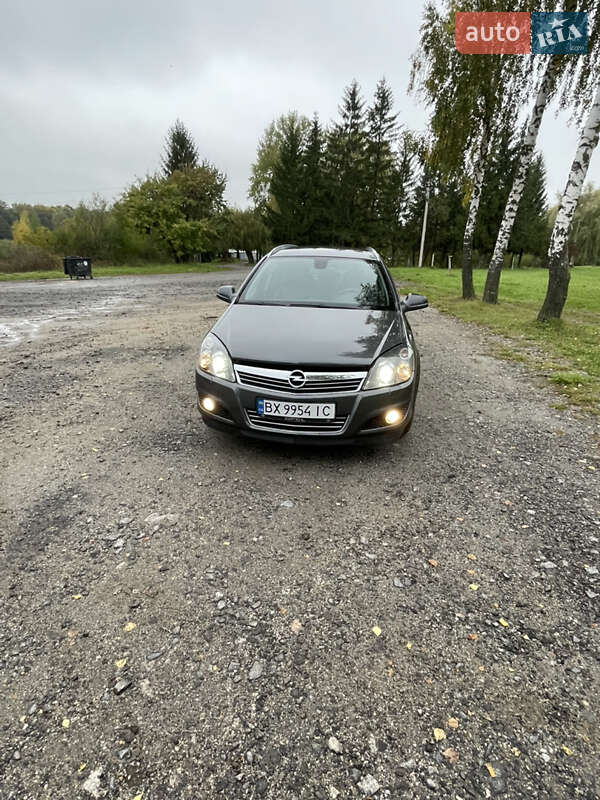 Универсал Opel Astra 2010 в Красилове фото 10 Универсал Opel Astra 2010 в Красилове