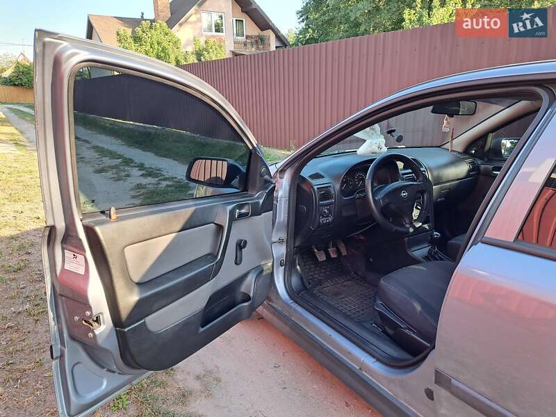 Седан Opel Astra 2008 в Києві фото 3 Седан Opel Astra 2008 в Києві