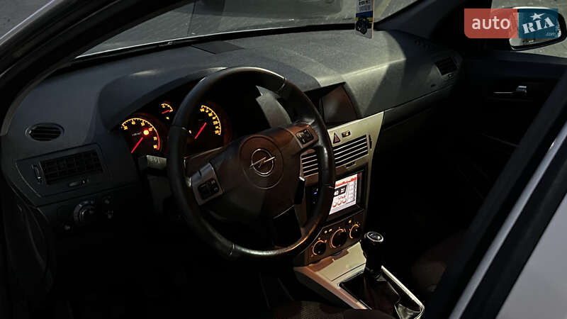Хэтчбек Opel Astra 2008 в Вышгороде фото 7 Хэтчбек Opel Astra 2008 в Вышгороде