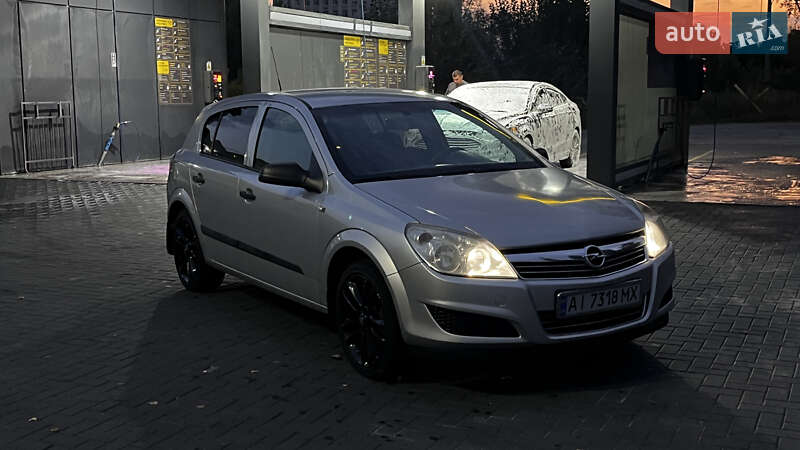 Хэтчбек Opel Astra 2008 в Вышгороде фото 3 Хэтчбек Opel Astra 2008 в Вышгороде