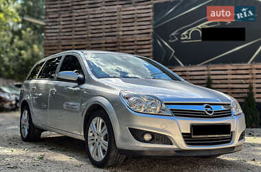 Универсал Opel Astra 2009 в Бродах