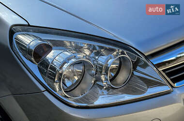 Универсал Opel Astra 2009 в 