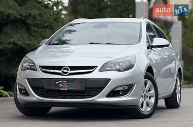 Универсал Opel Astra 2014 в 
