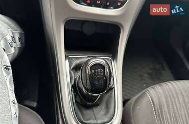Хэтчбек Opel Astra 2010 в 
