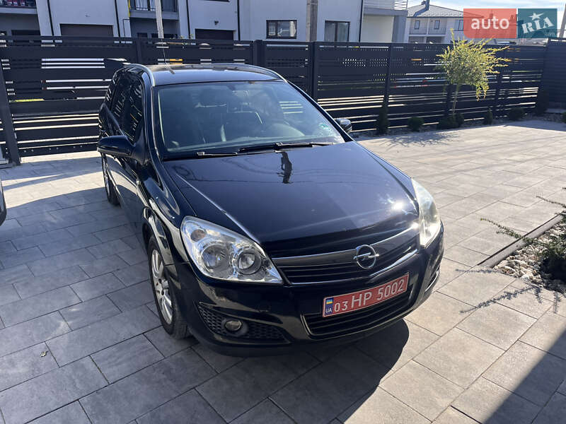 Универсал Opel Astra 2008 в Львове