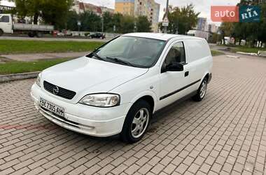 Грузовой фургон Opel Astra 2004 в Ровно