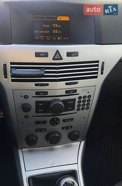 Универсал Opel Astra 2008 в 