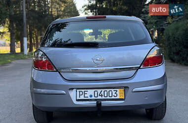 Хэтчбек Opel Astra 2008 в 