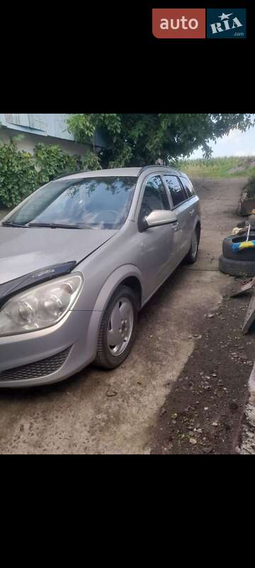Універсал Opel Astra 2008 в Теплику