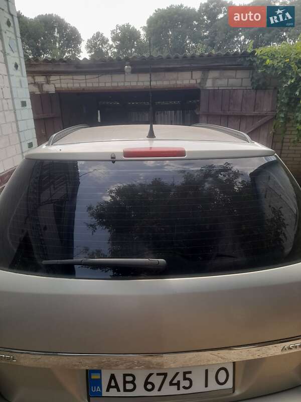 Універсал Opel Astra 2008 в Теплику