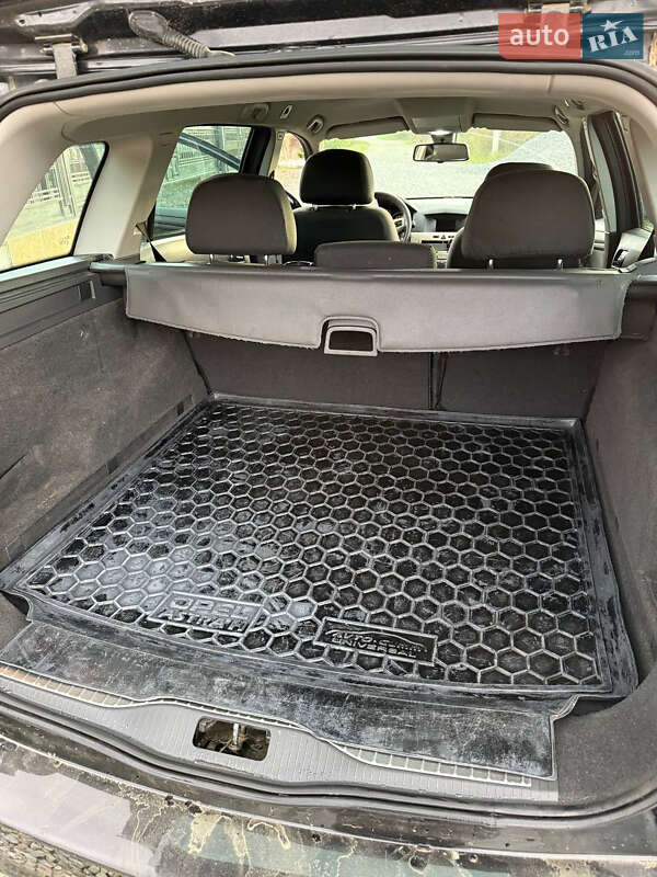 Универсал Opel Astra 2008 в Трускавце