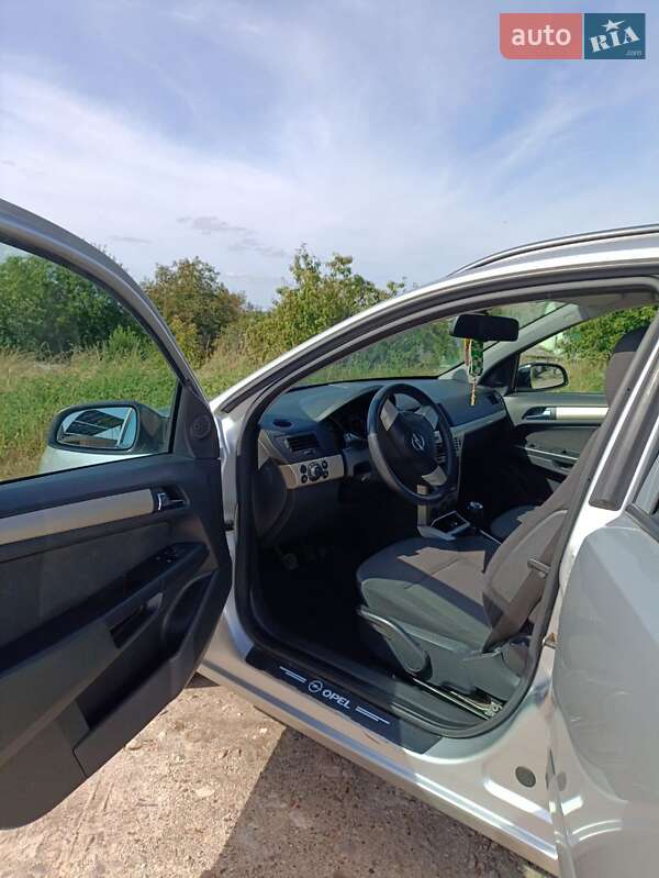 Универсал Opel Astra 2008 в Могилев-Подольске фото 11 Универсал Opel Astra 2008 в Могилев-Подольске