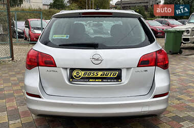 Универсал Opel Astra 2011 в 