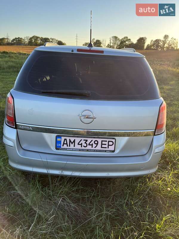 Універсал Opel Astra 2009 в Звягелі фото 2 Універсал Opel Astra 2009 в Звягелі