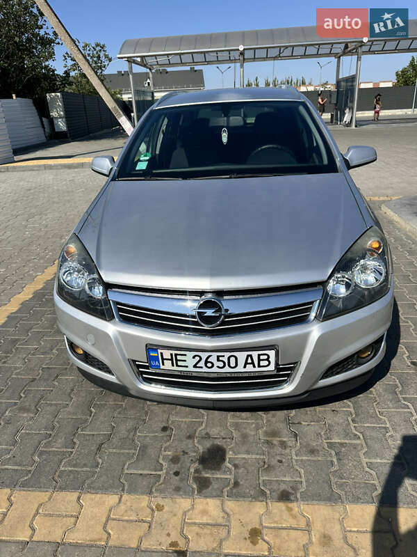 Opel Astra 2008
