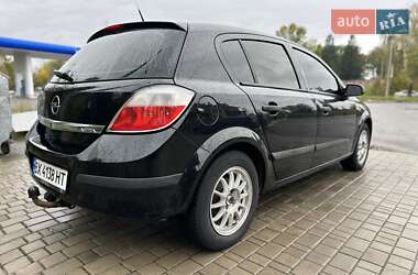 Хэтчбек Opel Astra 2006 в 