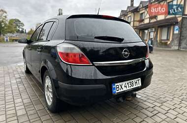 Хэтчбек Opel Astra 2006 в 