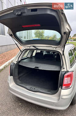 Универсал Opel Astra 2007 в 