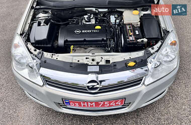 Универсал Opel Astra 2007 в 