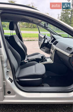 Универсал Opel Astra 2007 в 