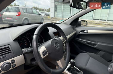 Универсал Opel Astra 2007 в 
