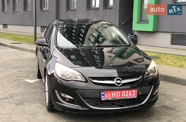 Хэтчбек Opel Astra 2014 в 