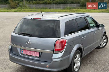 Универсал Opel Astra 2005 в 